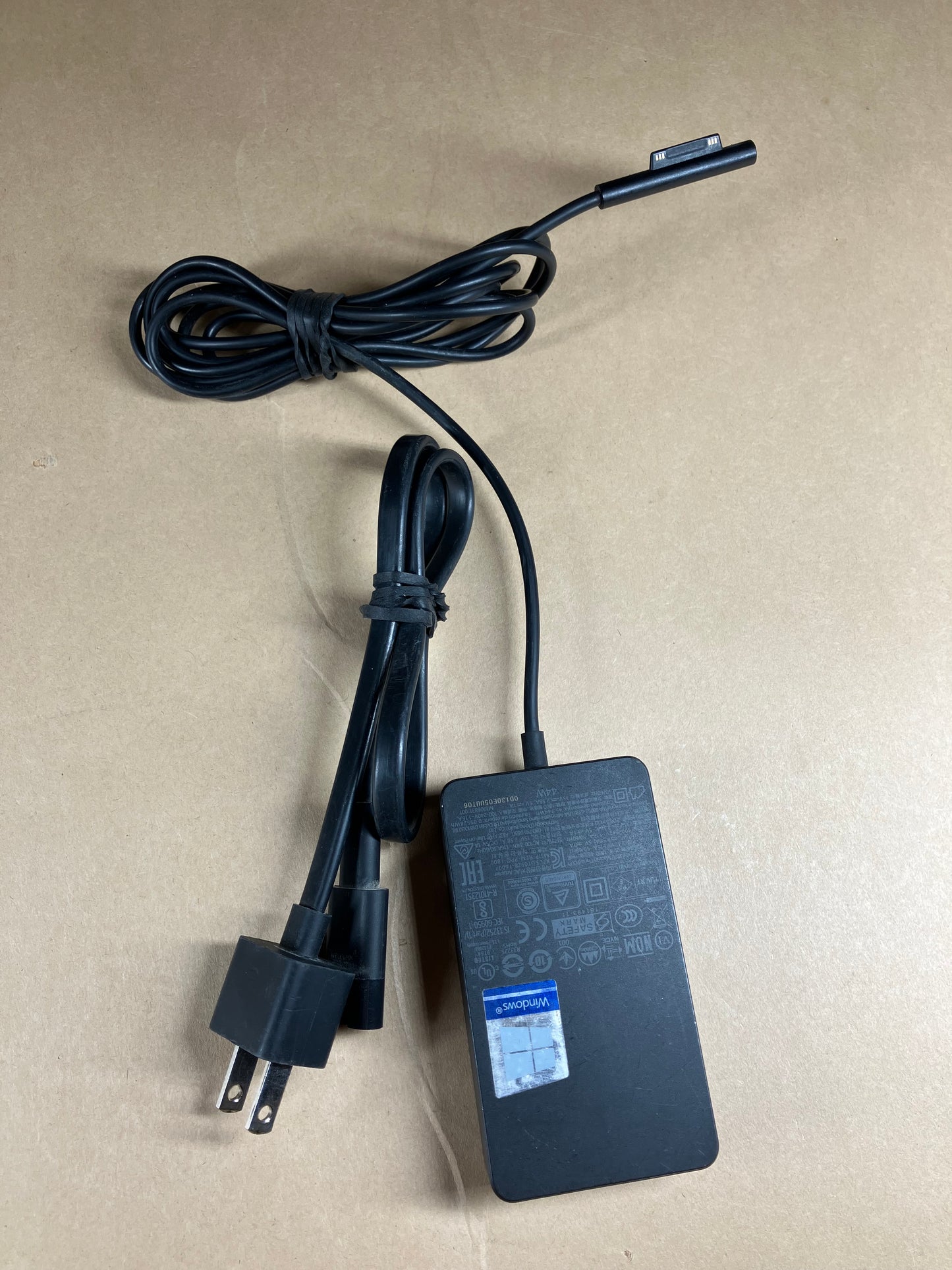 Microsoft Surface Pro X 1876 13" SQ1 3.0GHz 8GB RAM 128GB SSD