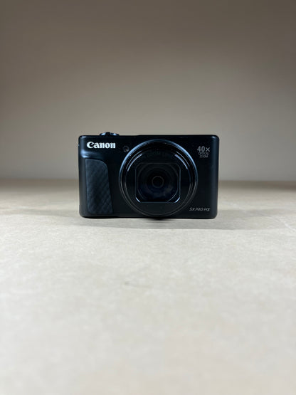 Canon PowerShot SX740 HS 20.3MP Digital Point-And-Shoot Camera