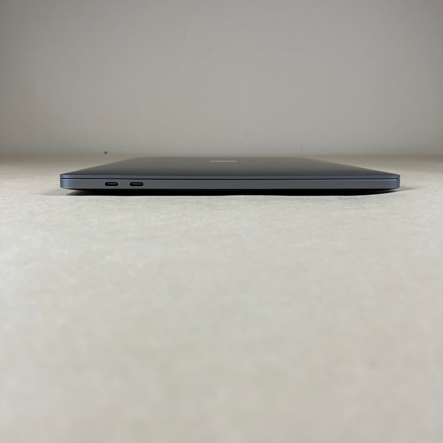 2017 Apple MacBook Air 13.3" i5 3.1GHz 8GB RAM 256GB SSD Space Gray BAD BATT