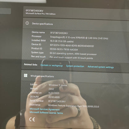 Microsoft Surface Pro 11 2076 SnapDragon X 10Core X1P64100 16GB RAM 512GB SSD