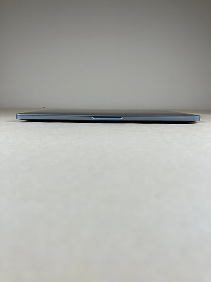 2020 Apple MacBook Pro 13.3" M1 8C GPU 3.2GHz 8GB RAM 256GB SSD MYD82LL/A