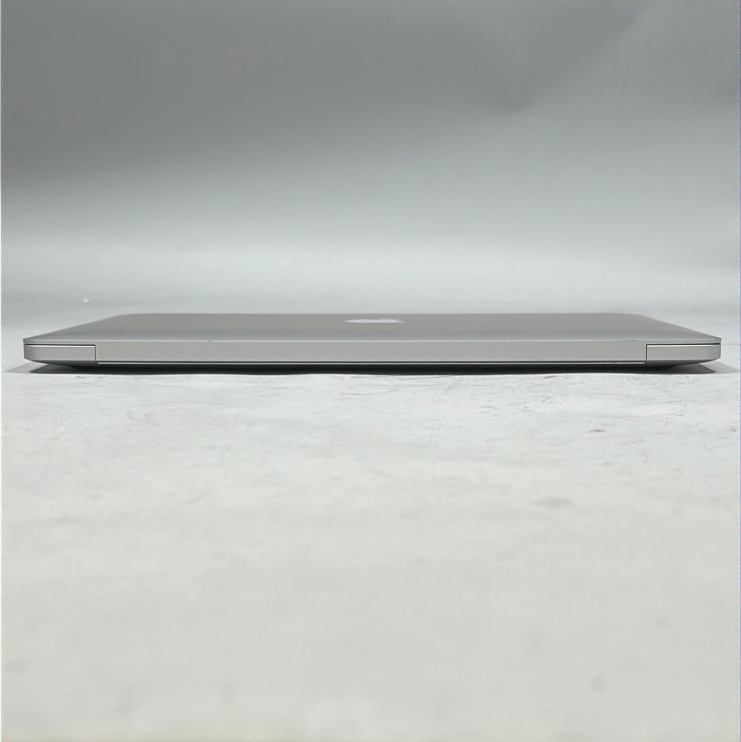 2020 Apple MacBook Air 13.3" M1 3.2GHz 8GB RAM 512GB SSD Silver A2337