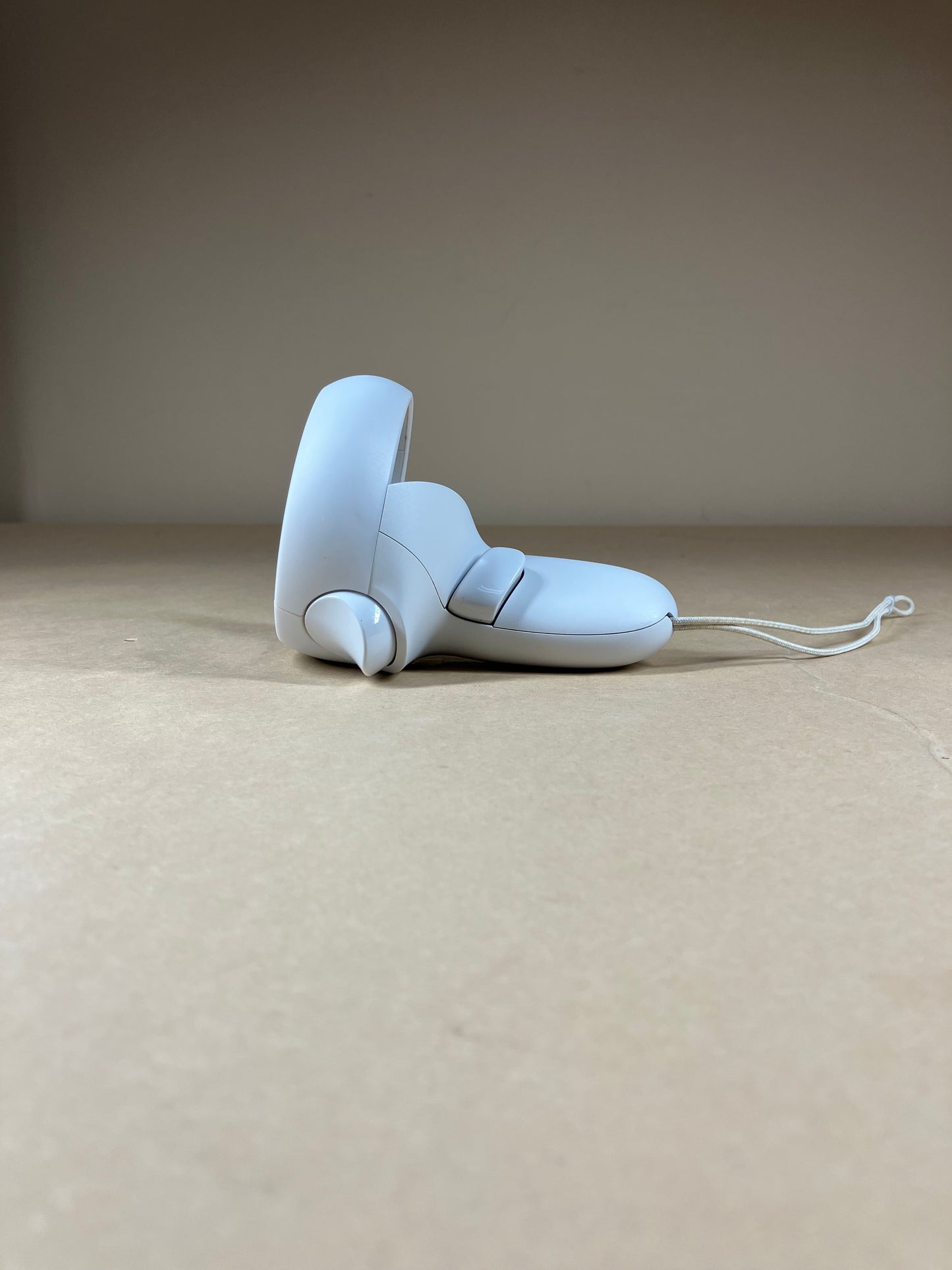 Oculus Quest 2 64GB Standalone All-in-One VR Headset KW49CM
