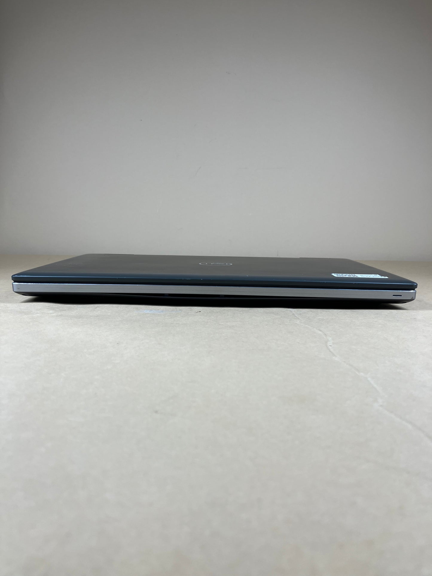 Dell Precision 7540 15.6" i7-9850H 2.6GHz 32GB RAM 512GB SSD Quadro T2000 WIN 11