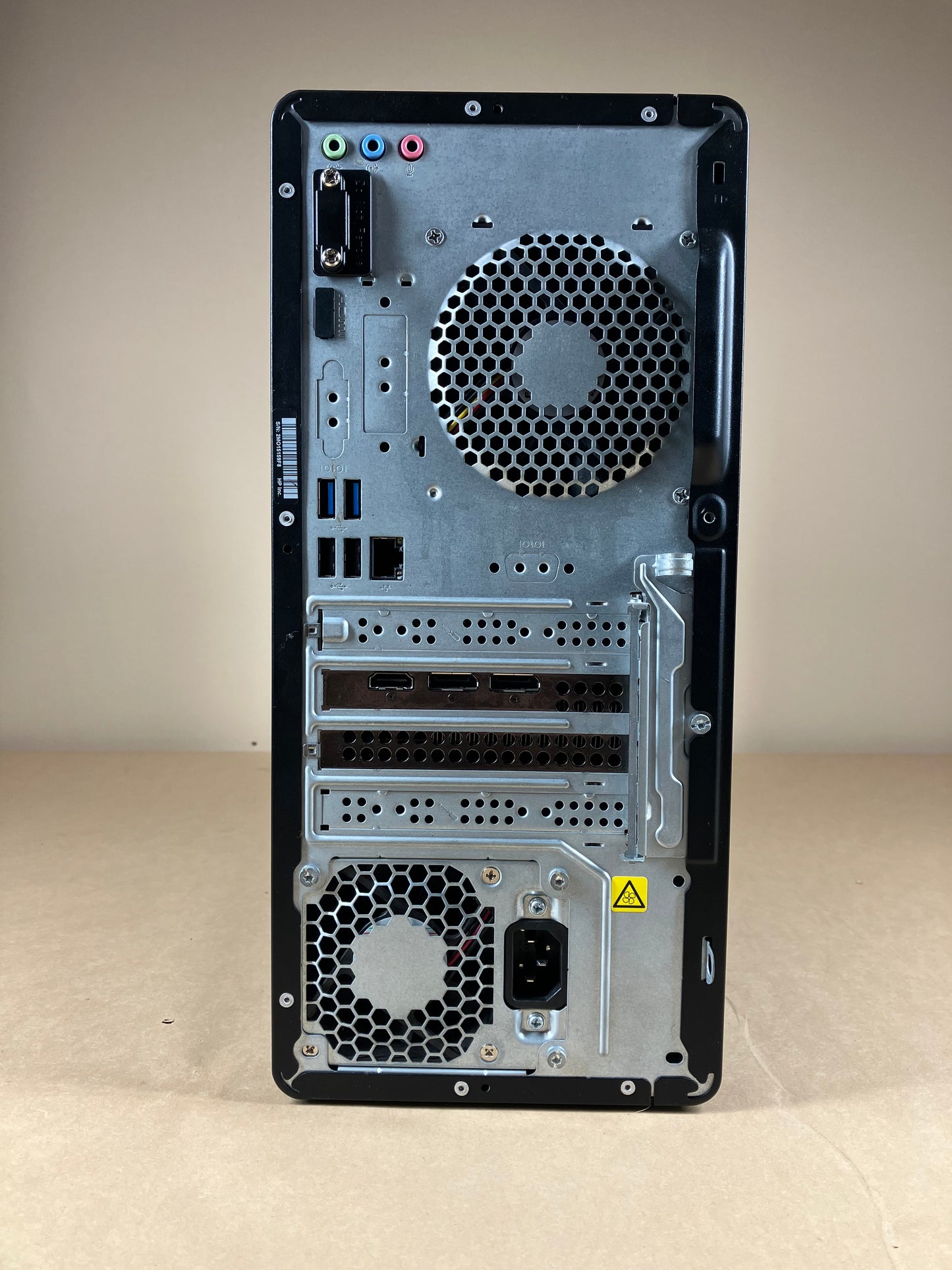 HP Pavilion Desktop TG01-2003w Ryzen 5 5600G 16GB RAM 256GB SSD RX 5500