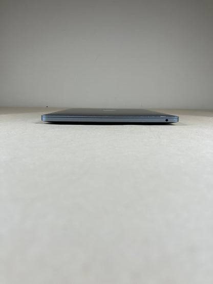 2020 Apple MacBook Pro 13.3" M1 8C GPU 3.2GHz 8GB RAM 256GB SSD MYD82LL/A