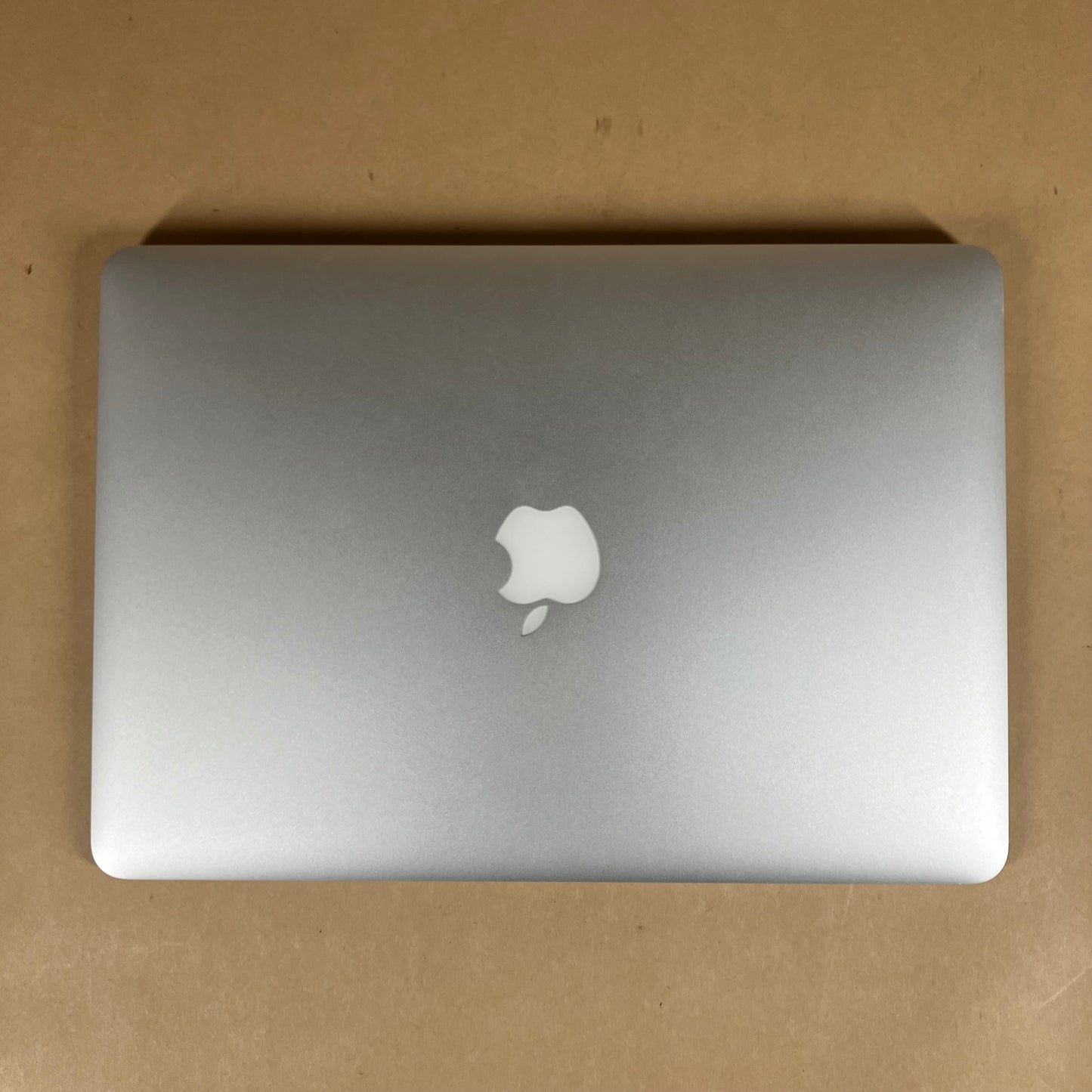 2017 Apple MacBook Air 13.3" i5 1.8GHz 8GB RAM 128GB SSD Silver A1466