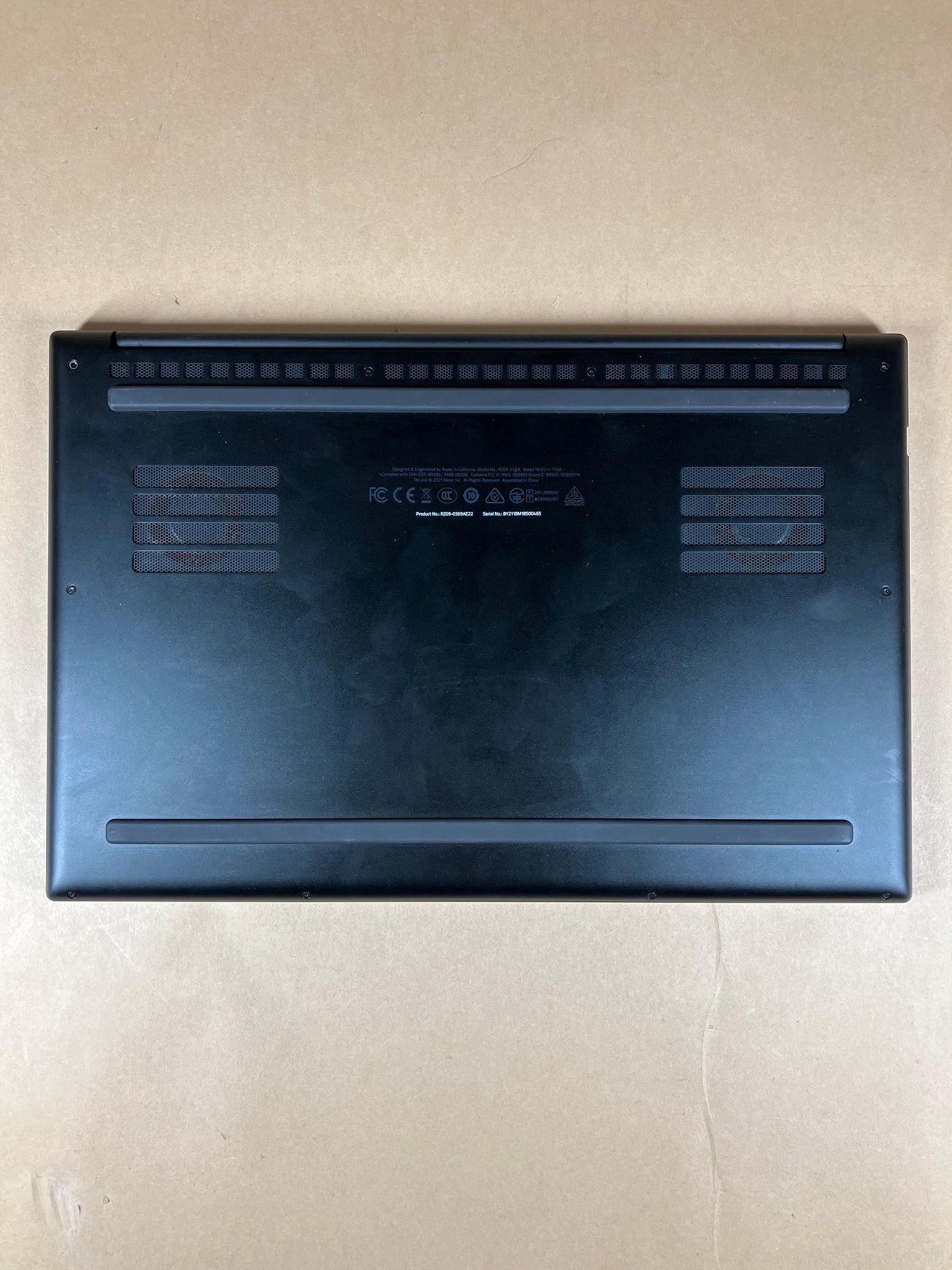 Razer Blade 15 RZ09-0369AE22 15.6" i7-10750H 16GB RAM 512GB SSD GeForce RTX 3060