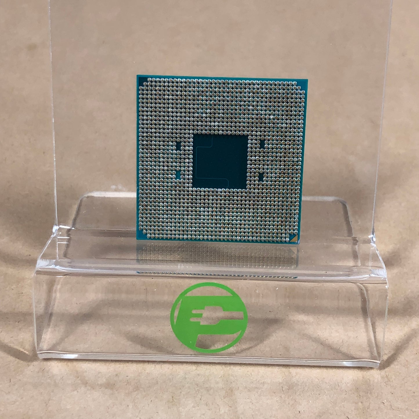 AMD Ryzen 5 3400G 3.70GHz Quad Core YD3400C5M4MFH 8 Thread AM4