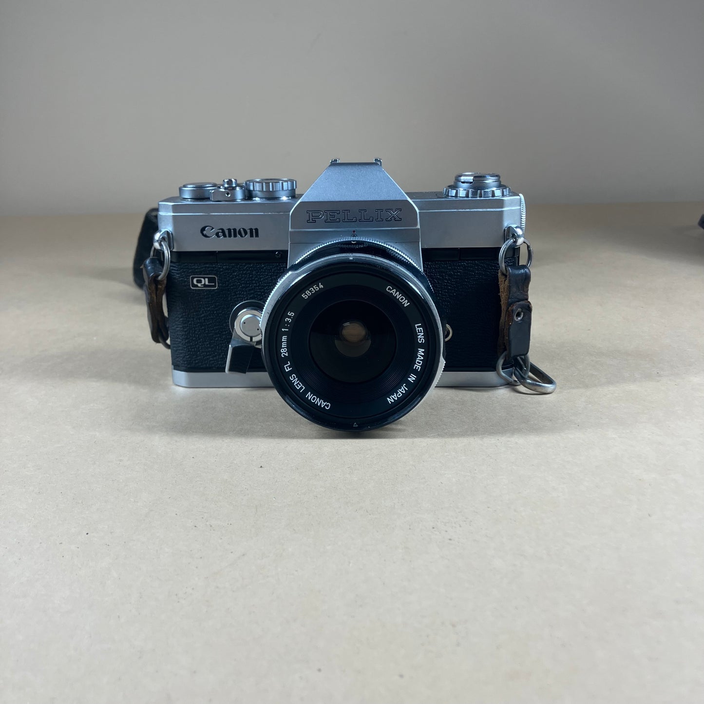 Canon QL PELLIX Film Camera