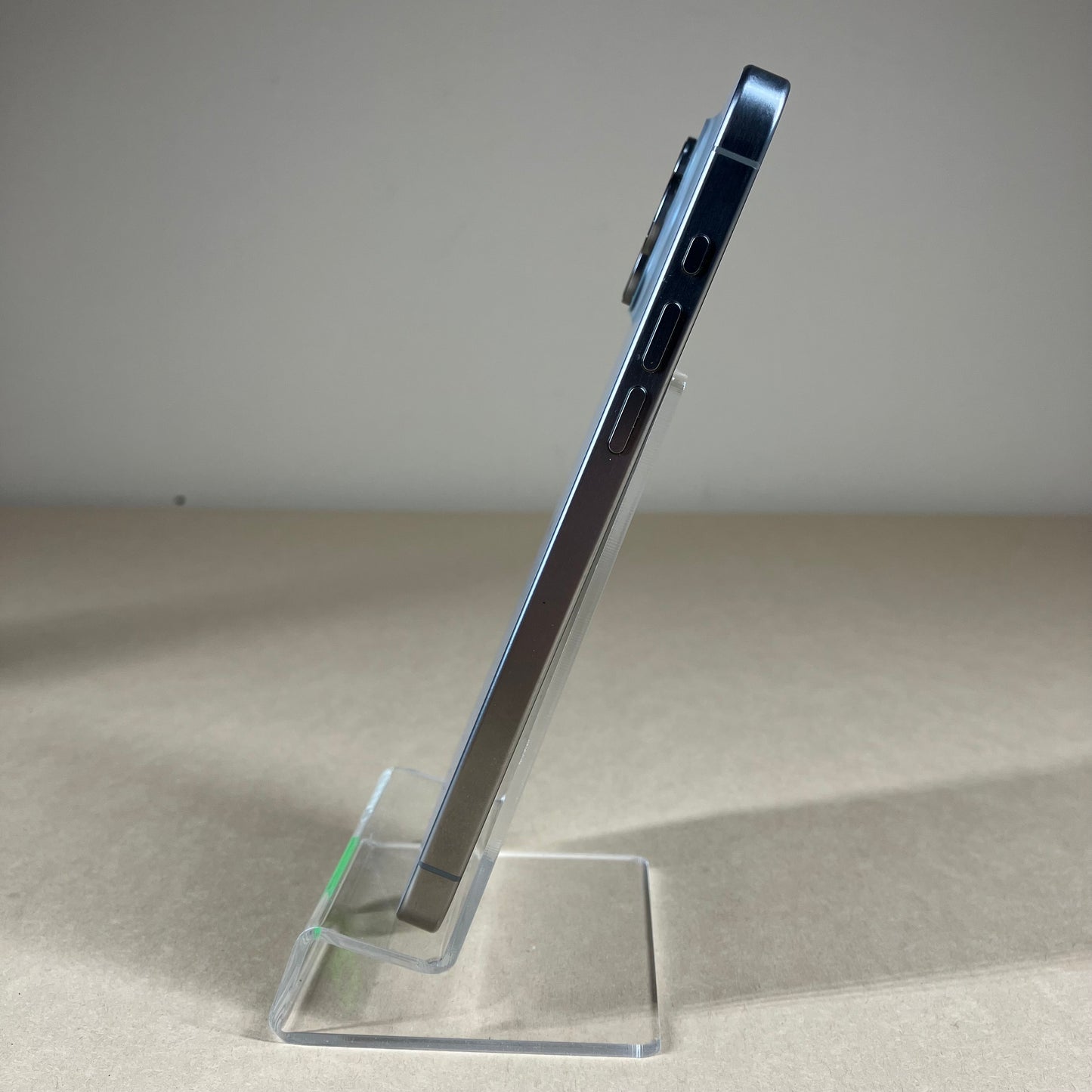 Unlocked Apple iPhone 15 Pro Max 256GB Natural Titanium MU683LL/A