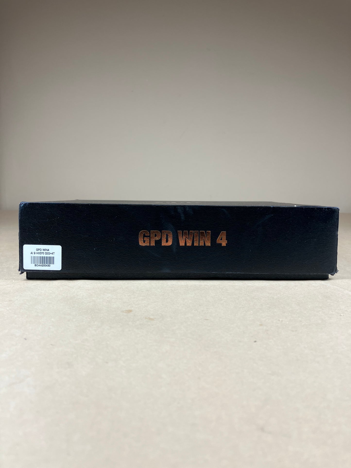 New GPD WIN 4 Handeld Gaming PC AMD RYZEN AI 9 HX 370 32GB RAM 4TB SSD (2025)