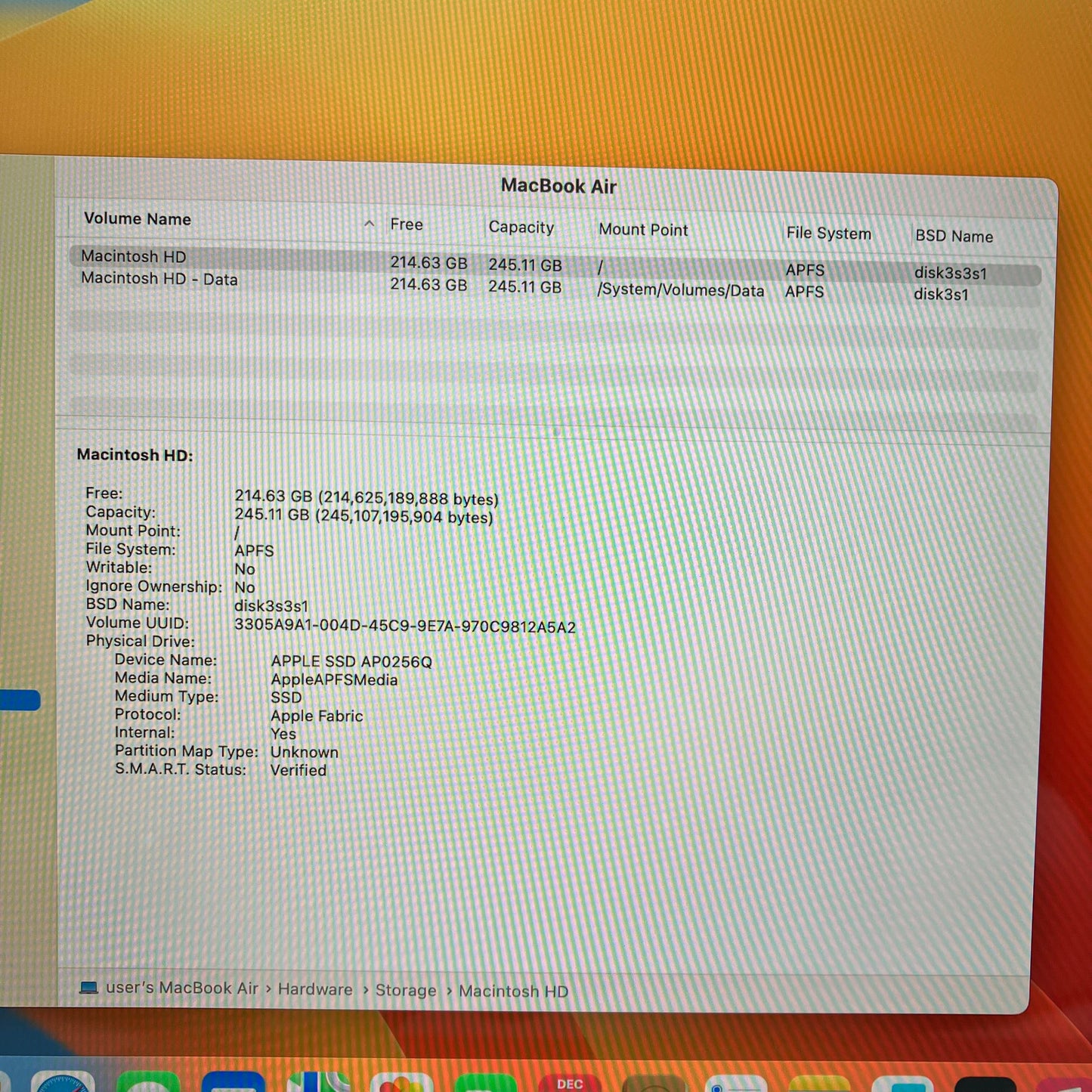 2020 Apple MacBook Air 13.3" M1 8 Core 3.2GHz 8GB RAM 256GB SSD MGN63LL/A