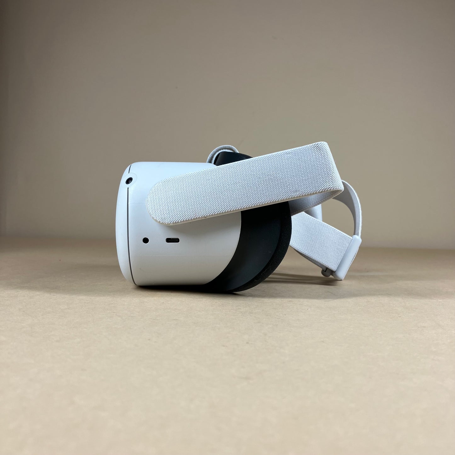 Oculus Quest 2 256GB Standalone All-in-One VR Headset KW49CM