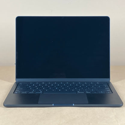 2022 Apple MacBook Air 13.6" M2 8C GPU 3.5GHz 8GB RAM 256GB SSD A2681