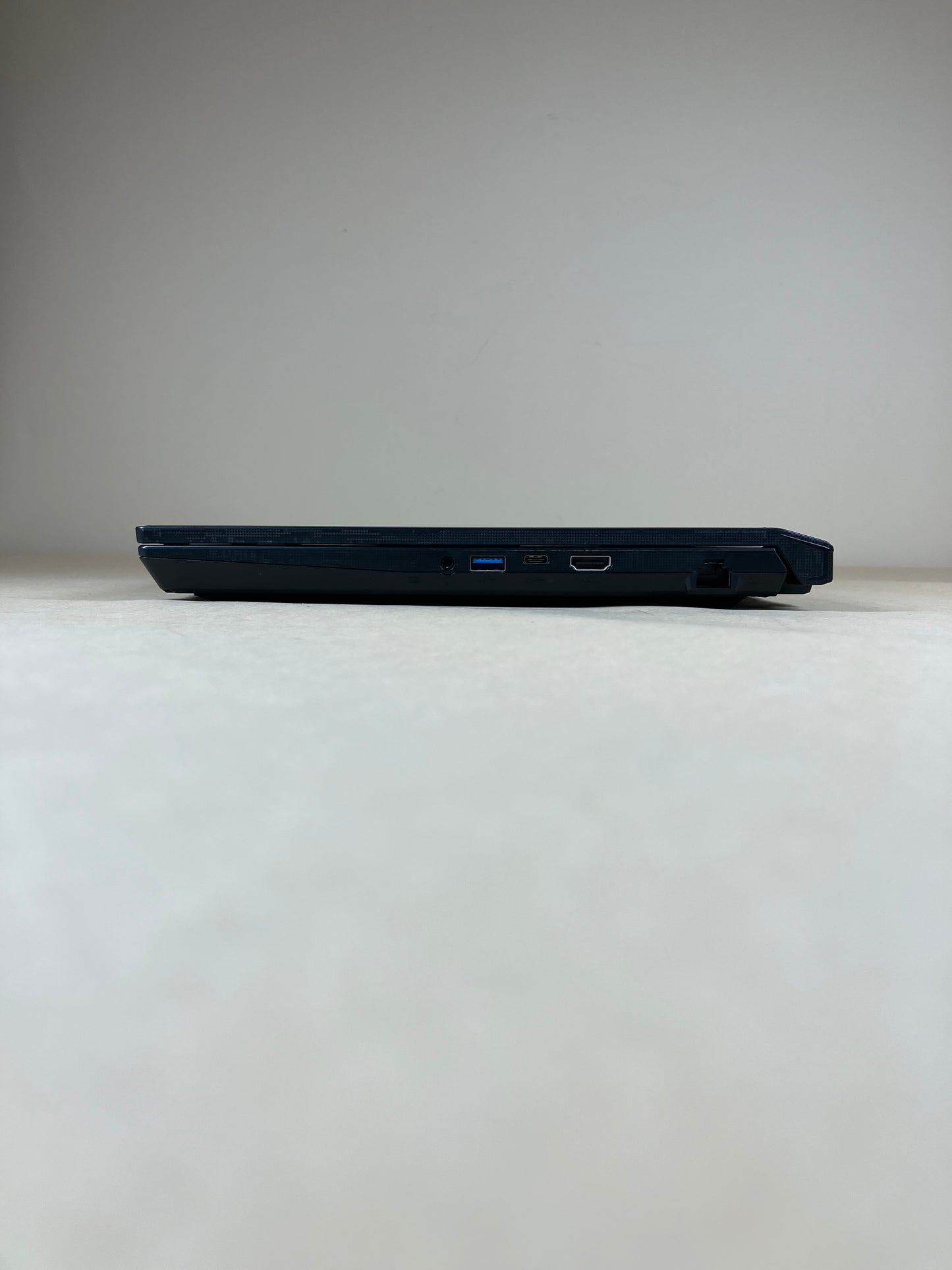 MSI Katana 15 B13V B13VEK 15.6" i7-13620H 16GB RAM 1TB SSD GeForce RTX 4050