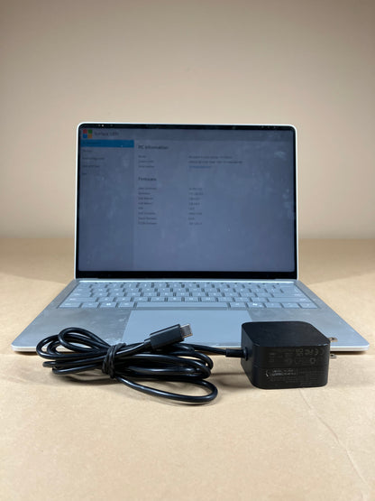 Broken Microsoft Surface Laptop 7 13" Snapdragon X Elite 16GB RAM 1TB SSD READ