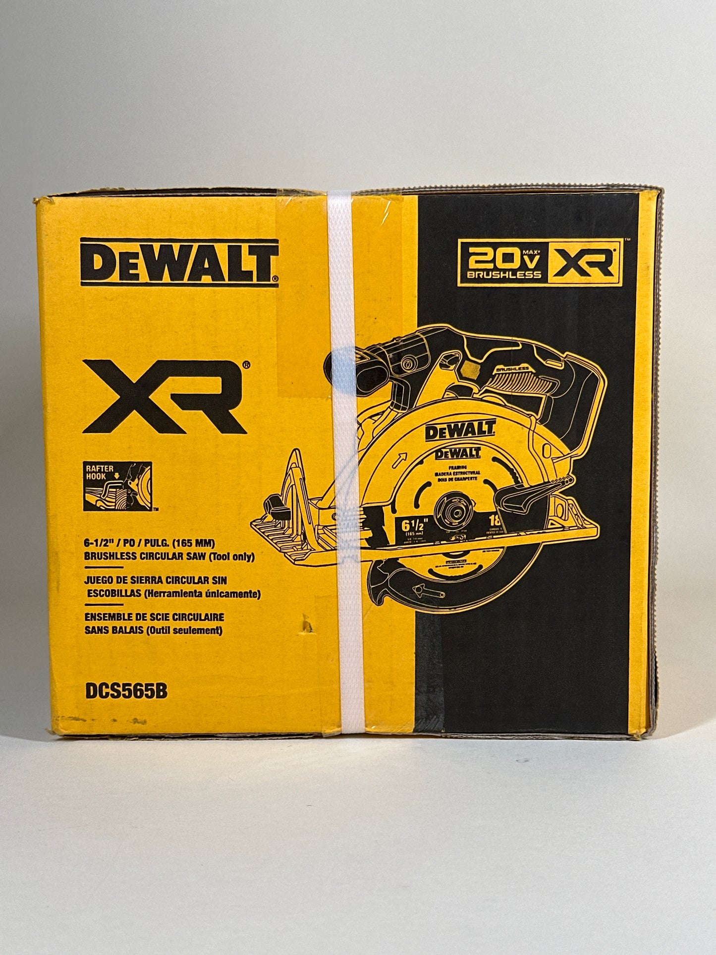 New DeWalt DCS565B 20V MAX 6 1/2" Cordless Brushless Circular Saw