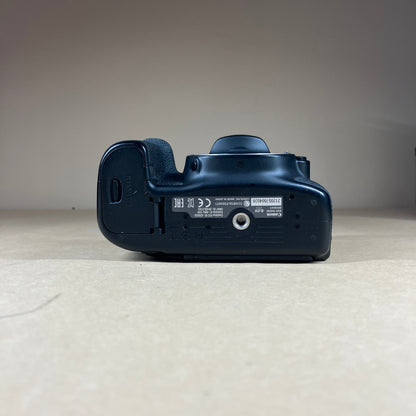 Canon EOS 70D with Canon 50 MM 1:18 STM Lens