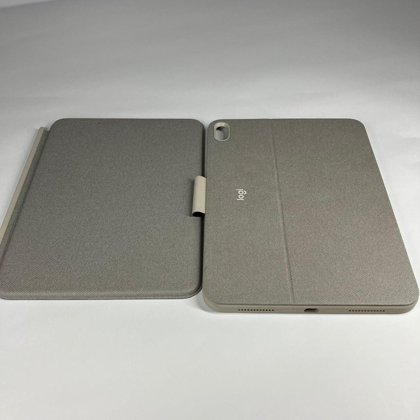 WiFi Only Apple iPad 11" (A16) 128GB Pink MD4E4LL/A Bundle