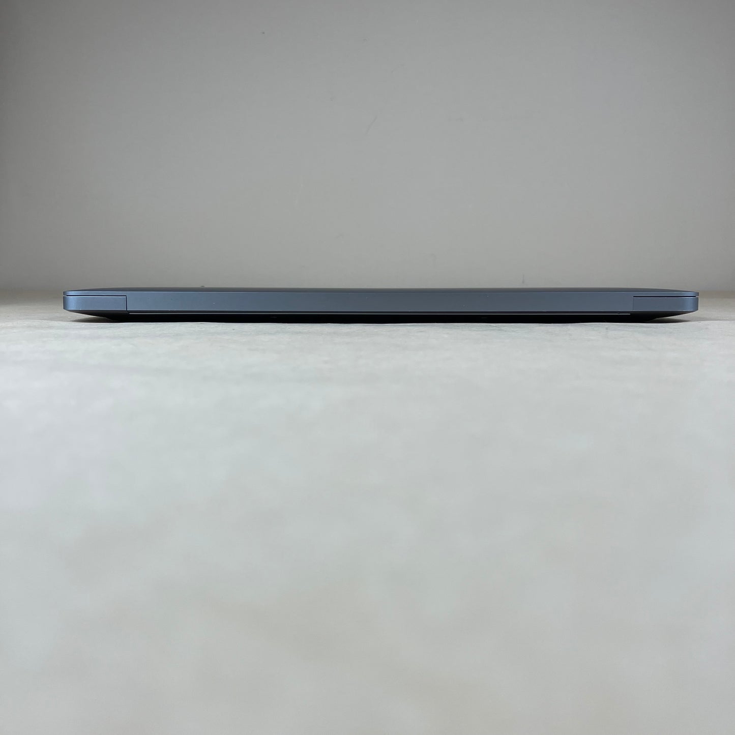 2020 Apple MacBook Air 13.3" M1 7C GPU 3.2GHz 16GB RAM 256GB SSD A2337