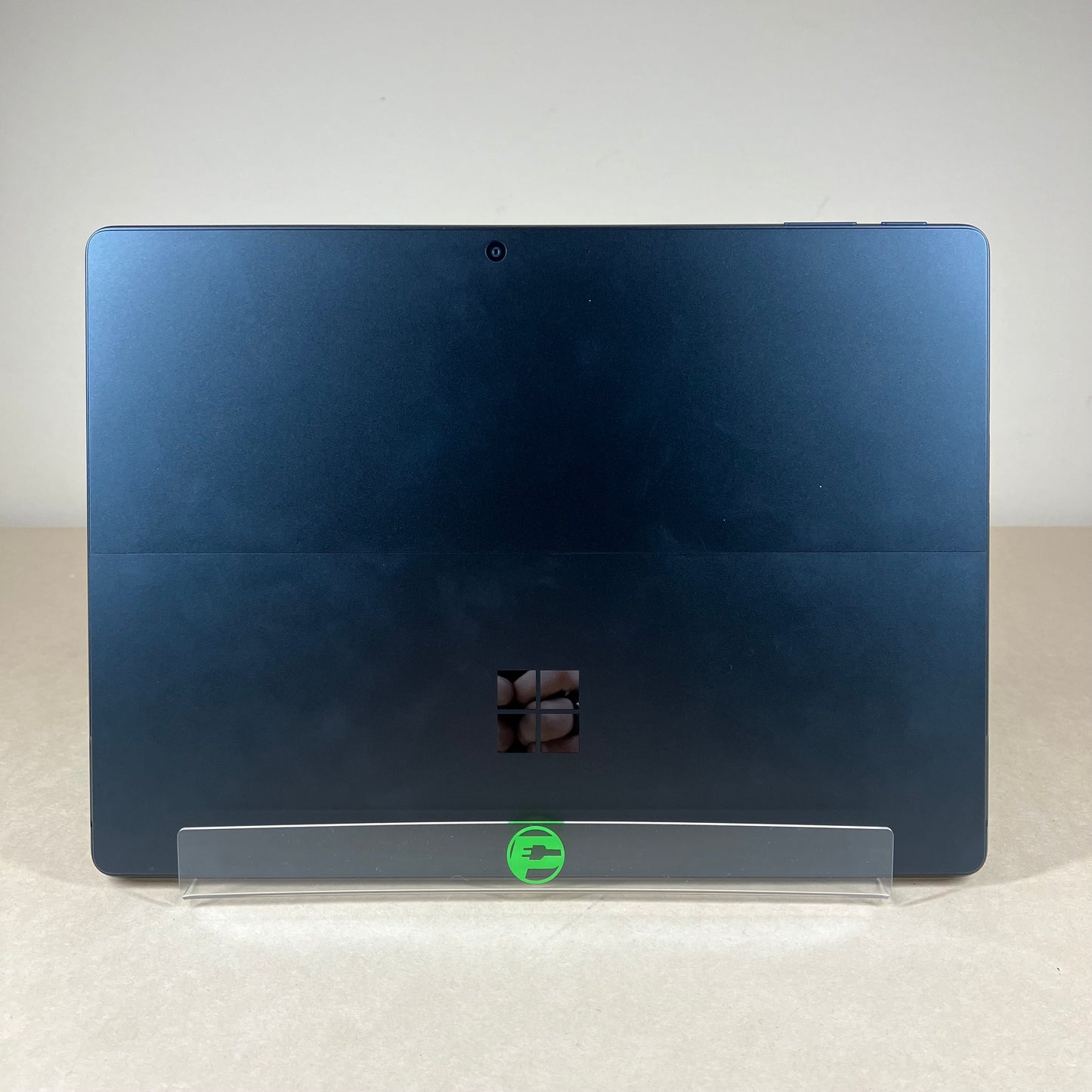 Microsoft Surface Pro 11 2076 SnapDragon X 10Core X1P64100 16GB RAM 512GB SSD