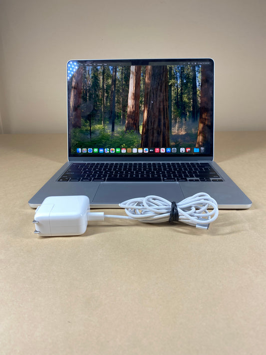 2024 Apple MacBook Air 13.6" M3 8C CPU 4.0GHz 16GB RAM 256GB SSD A3113