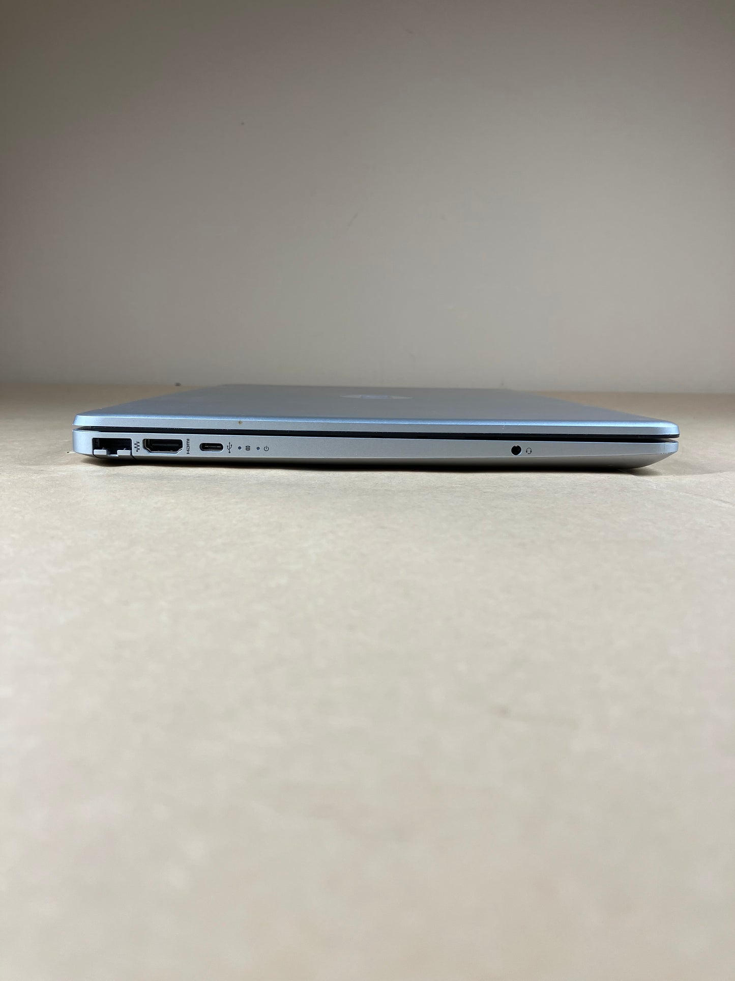 HP Laptop 15-DW3033DX 15.6" i3-1115G4 3.0GHz 8GB RAM 256GB SSD