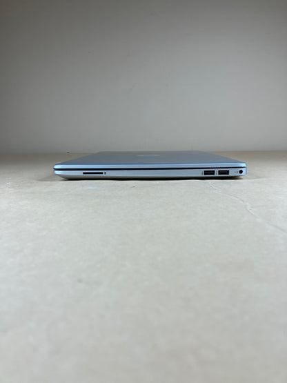 HP Laptop 15-DW3033DX 15.6" i3-1115G4 3.0GHz 8GB RAM 256GB SSD