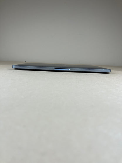 2020 Apple MacBook Pro 13.3" M1 8C GPU 3.2GHz 8GB RAM 256GB SSD MYD82LL/A