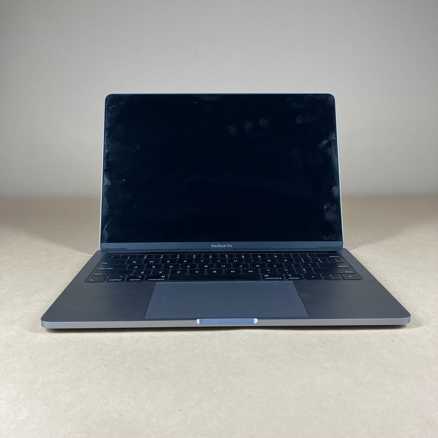 2018 Apple MacBook Air 13.3" i5 2.3GHz 8GB RAM 256GB SSD Space Gray A1989