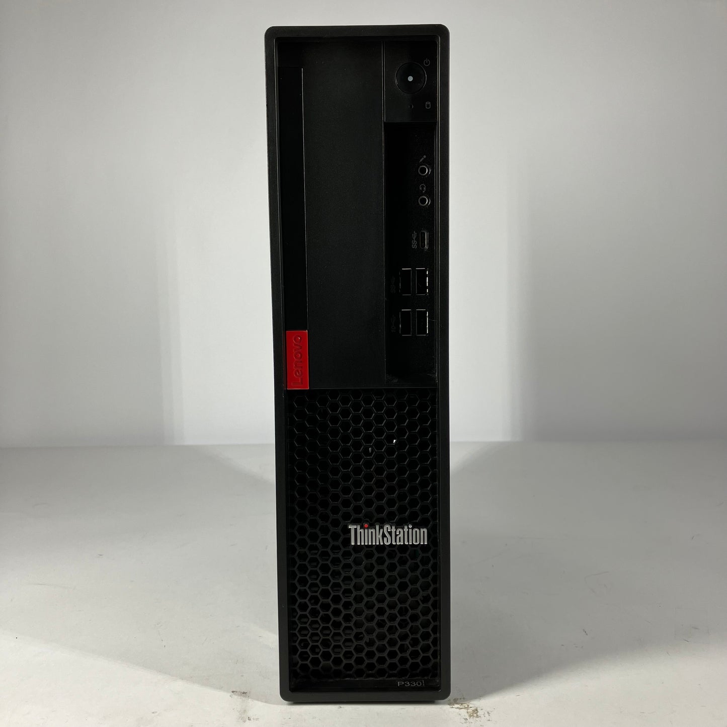 Lenovo ThinkStation P330 SFF Xeon E-2224G 3.40GHz 32GB RAM NO SSD NO OS