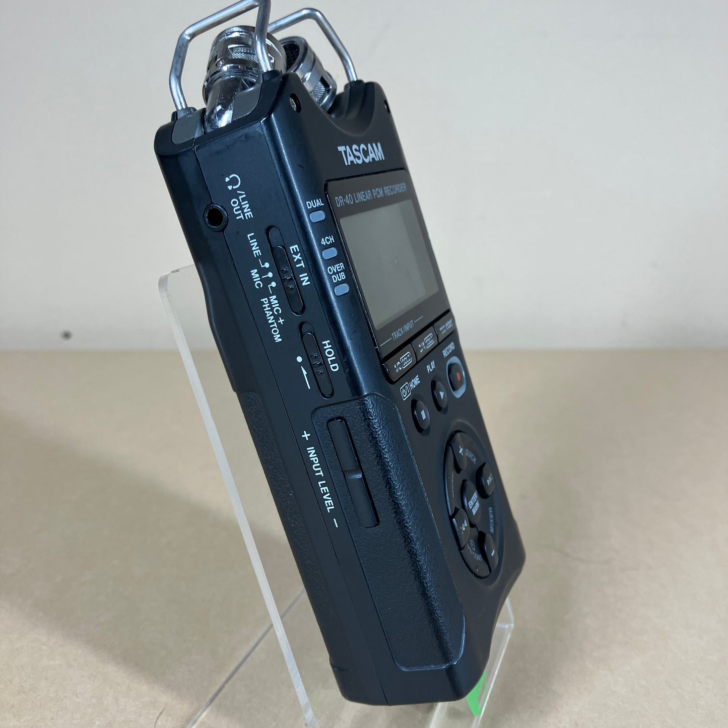 TASCAM DR-40 Linear PCM Recorder