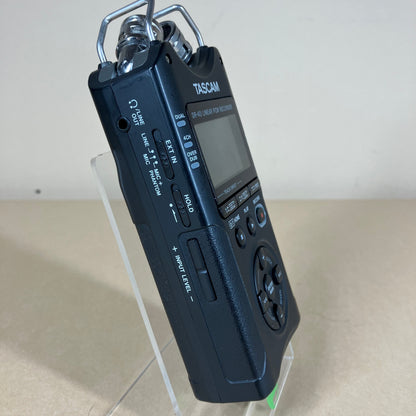 TASCAM DR-40 Linear PCM Recorder