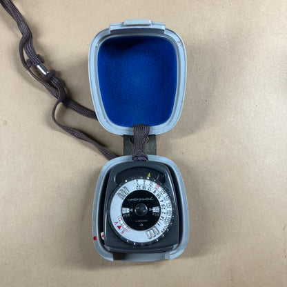 Canon QL PELLIX Film Camera