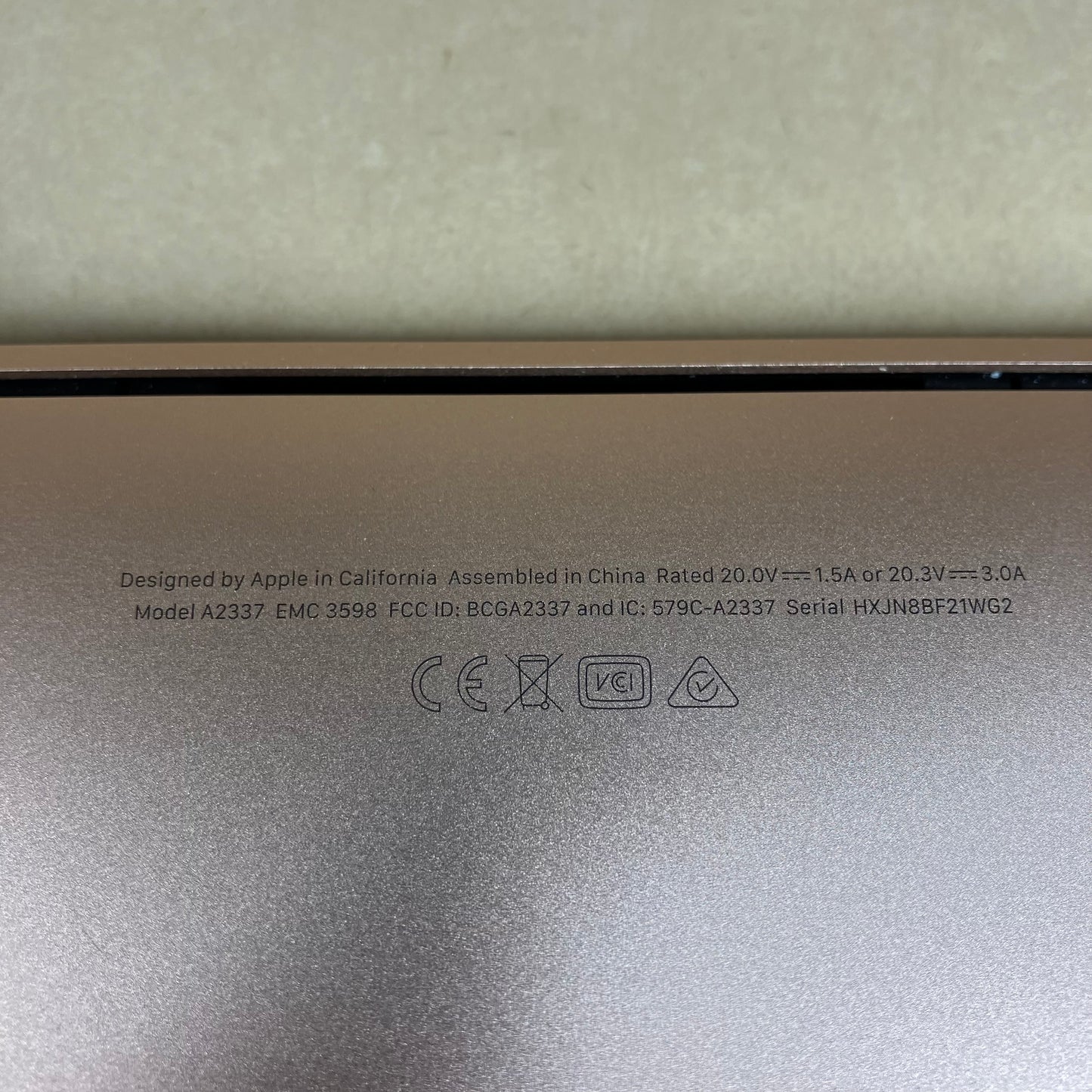 2020 Apple MacBook Air 13.3" M1 7 Core 3.2GHz 8GB RAM 256GB SSD MGND3LL/A