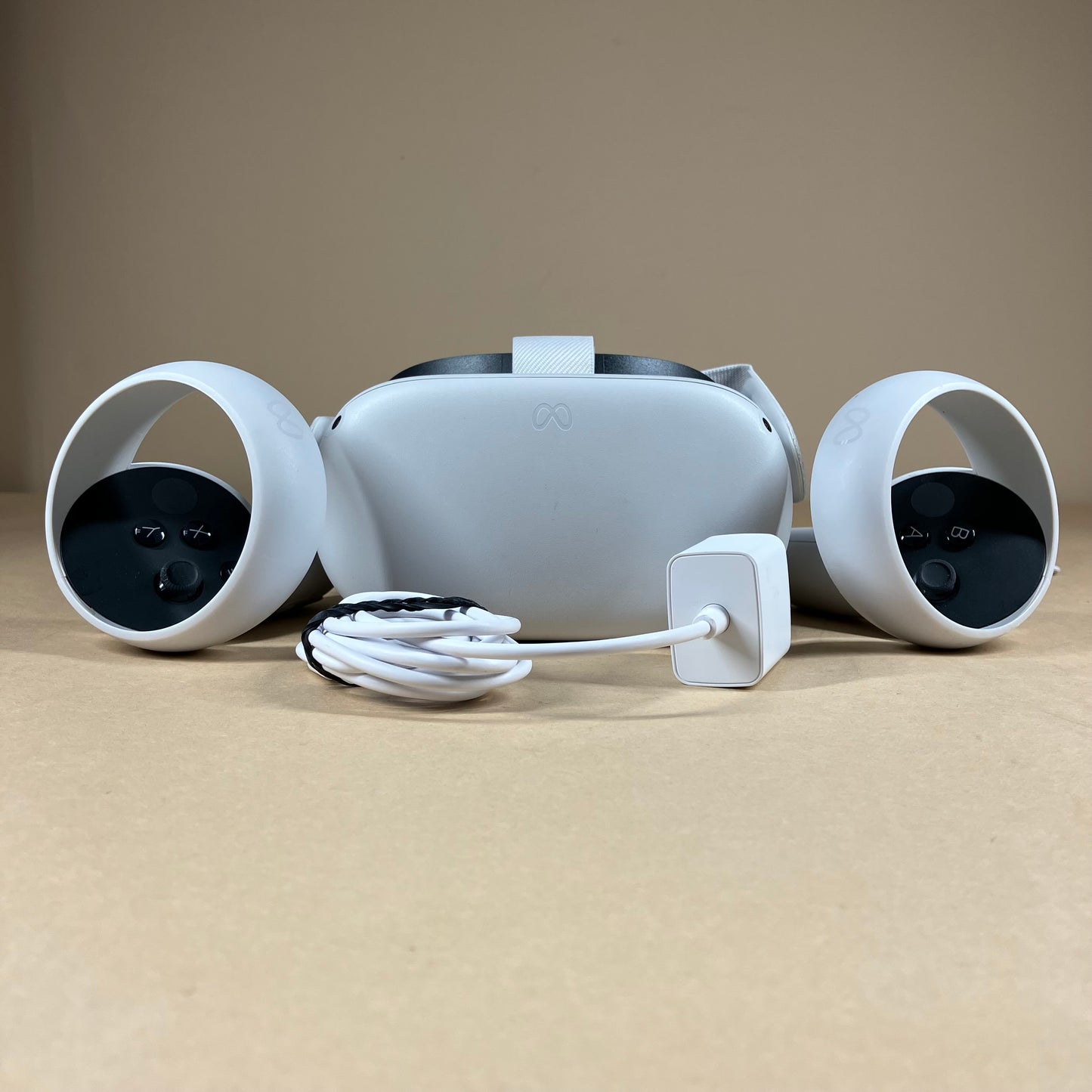 Oculus Quest 2 256GB Standalone All-in-One VR Headset KW49CM