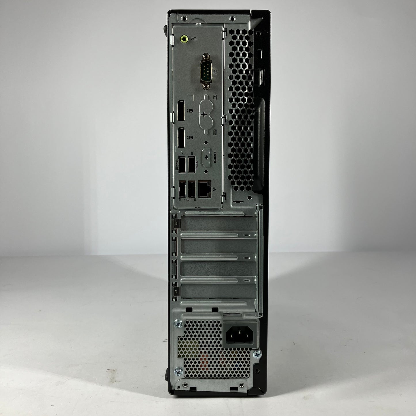 Lenovo ThinkStation P330 SFF Xeon E-2224G 3.40GHz 32GB RAM NO SSD NO OS