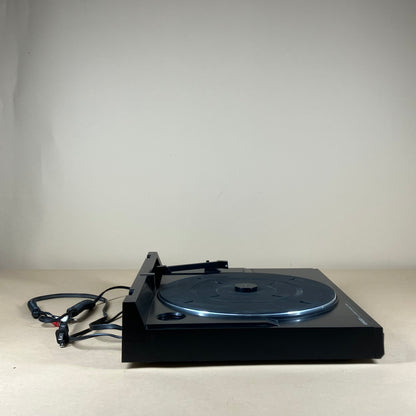 Kenwood KD-64F Linear Tracking Turntable 45680 No Lid or Needle