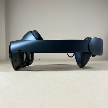 New Meta Quest Pro 256GB Standalone All-in-One VR Headset 891-0071-01