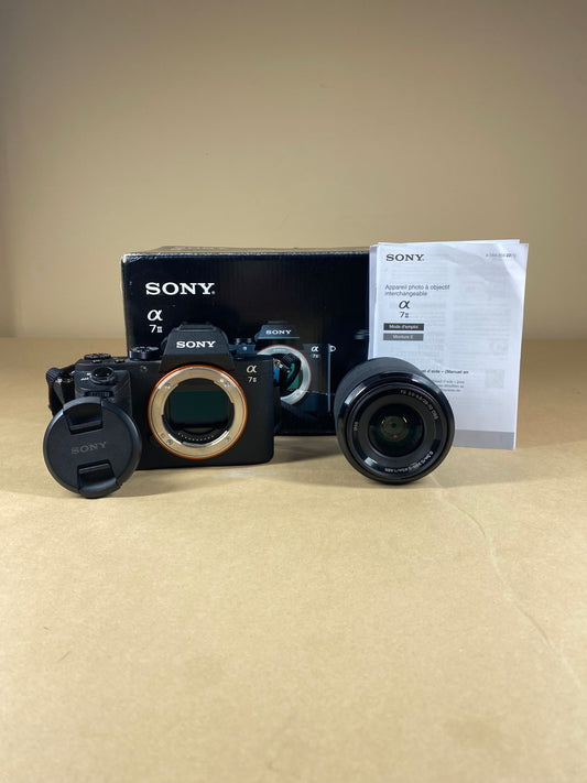 Sony Alpha 7 II 24.3MP Mirrorless Camera 382 Shutter Count 28-70mm Zoom Lens Kit