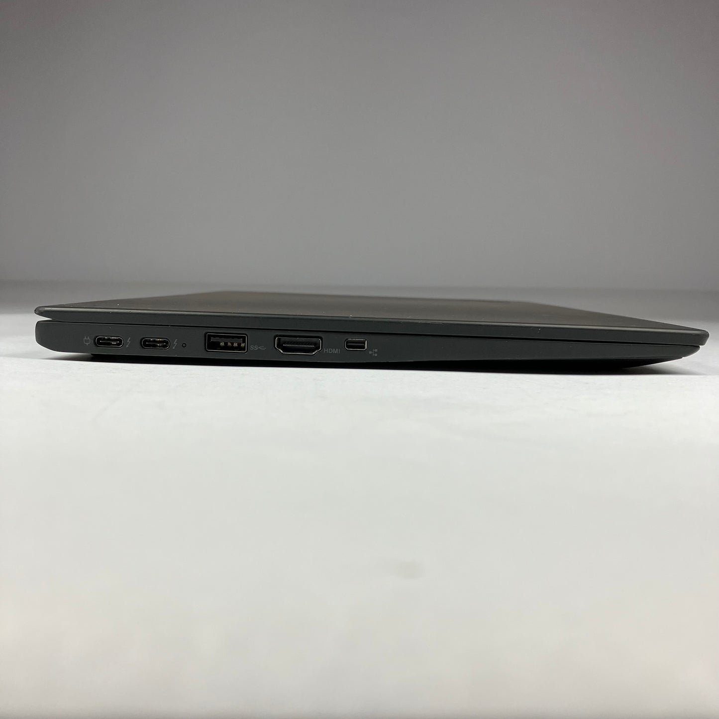 Broken Lenovo ThinkPad X1 CARBON GEN 5 14" i5-7200U 2.5GHz 8GB RAM 256GB SSD