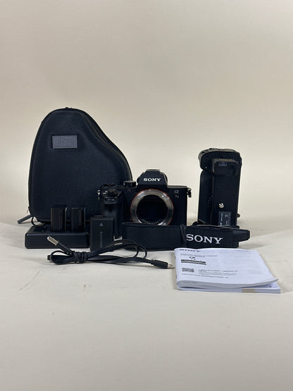 Sony Alpha 7 mark II 24.3MP Full Frame Interchangeable Lens Camera 468 Shutter