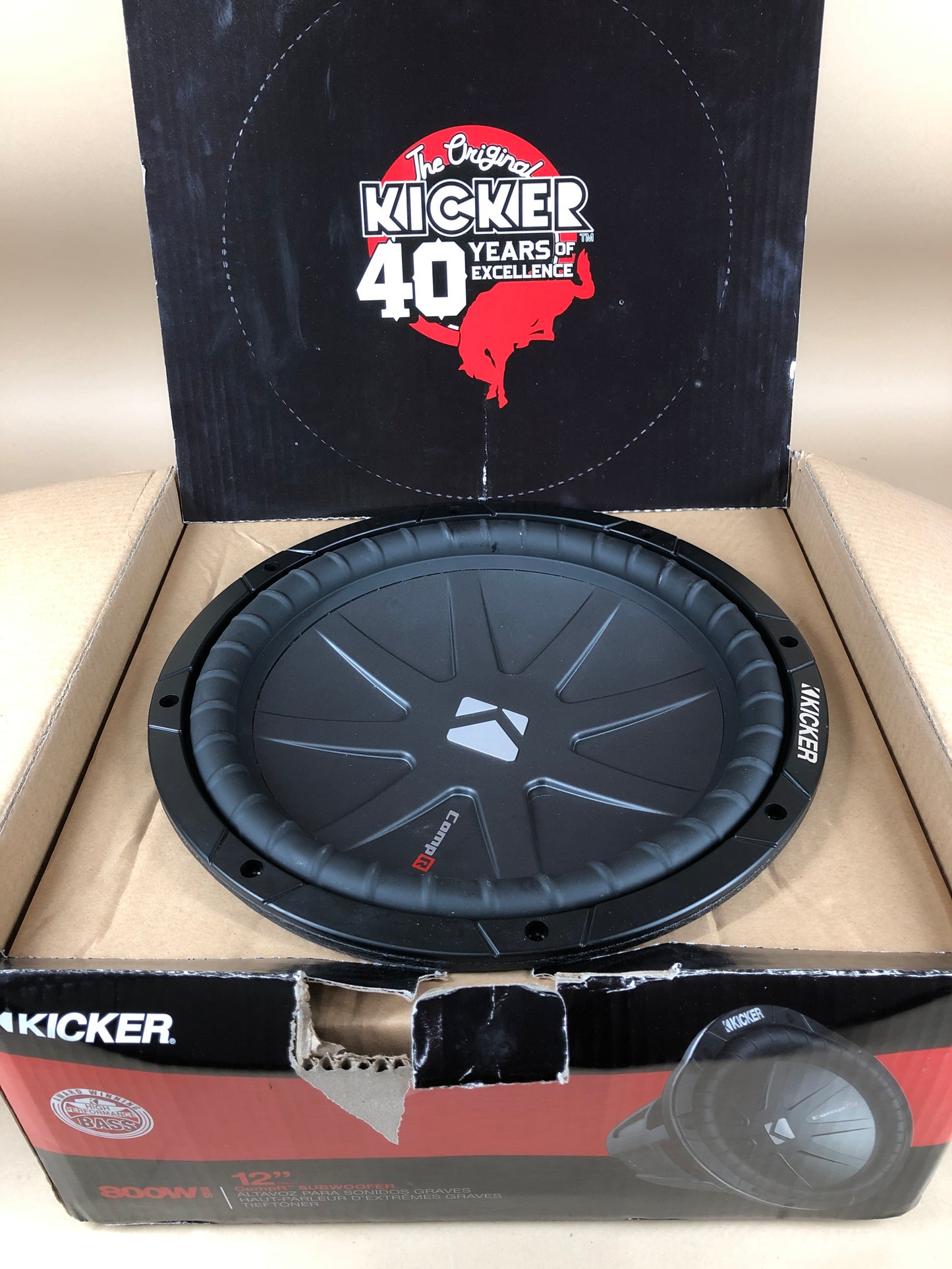 New Kicker Camp R Subwoofer 40cwr122