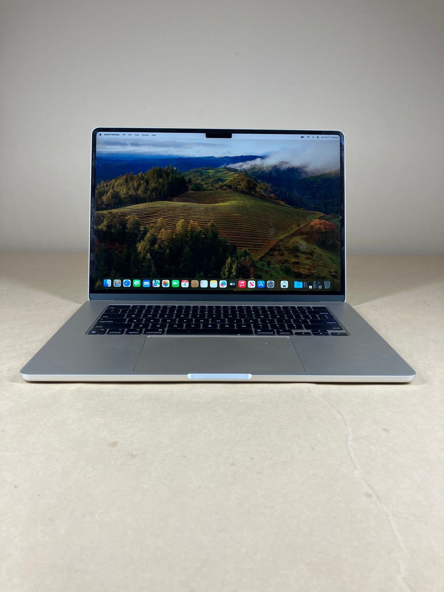 2023 Apple MacBook Air 15" M2 10C GPU 3.5GHz 8GB RAM 512GB SSD MQKV3LL/A