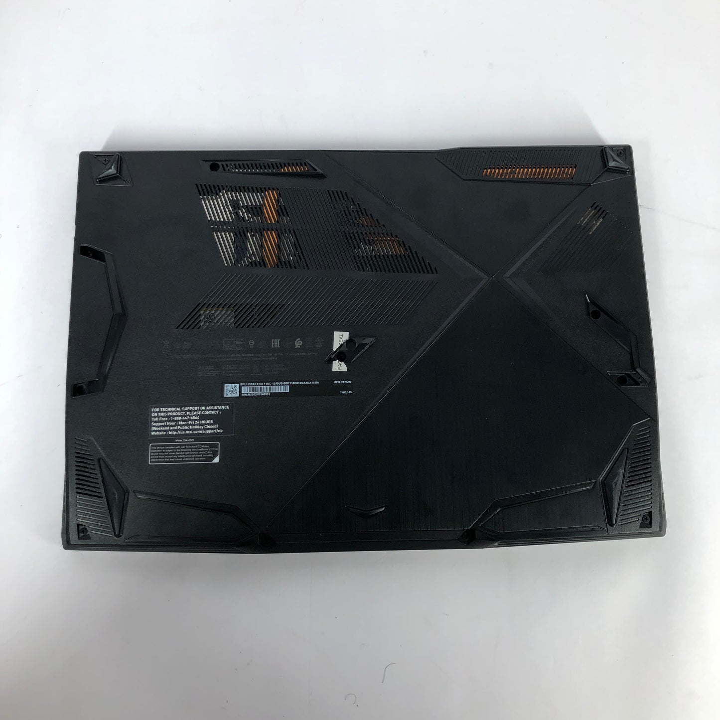 MSI Thin GF63 11UC 15.6" i7-11800H 2.3GHz 16GB RAM 512GB SSD GeForce RTX 3050