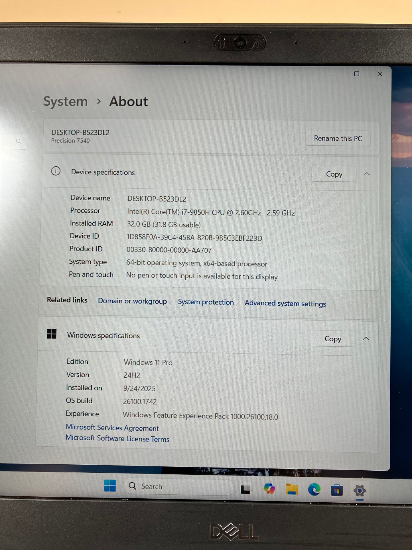 Dell Precision 7540 15.6" i7-9850H 2.6GHz 32GB RAM 512GB SSD Quadro T2000 WIN 11