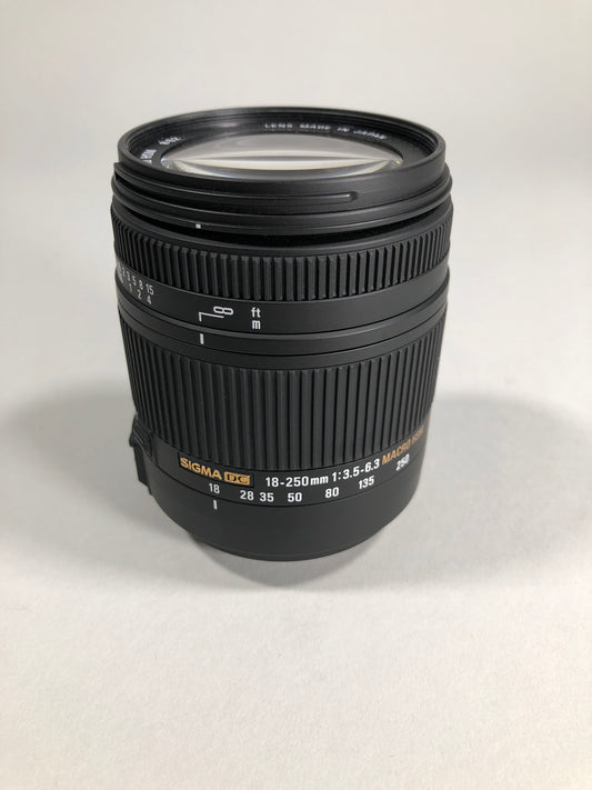 Sigma DC MACRO HSM 18-250mm f/3.5-6.3 For Sony A-Mount