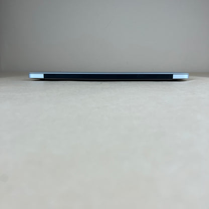 2017 Apple MacBook Air 13.3" i5 1.8GHz 8GB RAM 128GB SSD Silver A1466