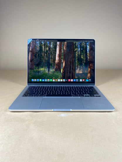 2024 Apple MacBook Air 13.6" M3 8C CPU 4.0GHz 16GB RAM 256GB SSD A3113
